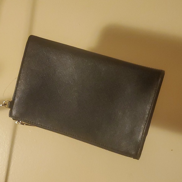 Kate Spade Large Wristlet - Picture 3 of 4